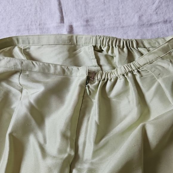 Studio JPR Silk Light Green Trousers Pants Tapered Leg Size 12 - Picture 12 of 16